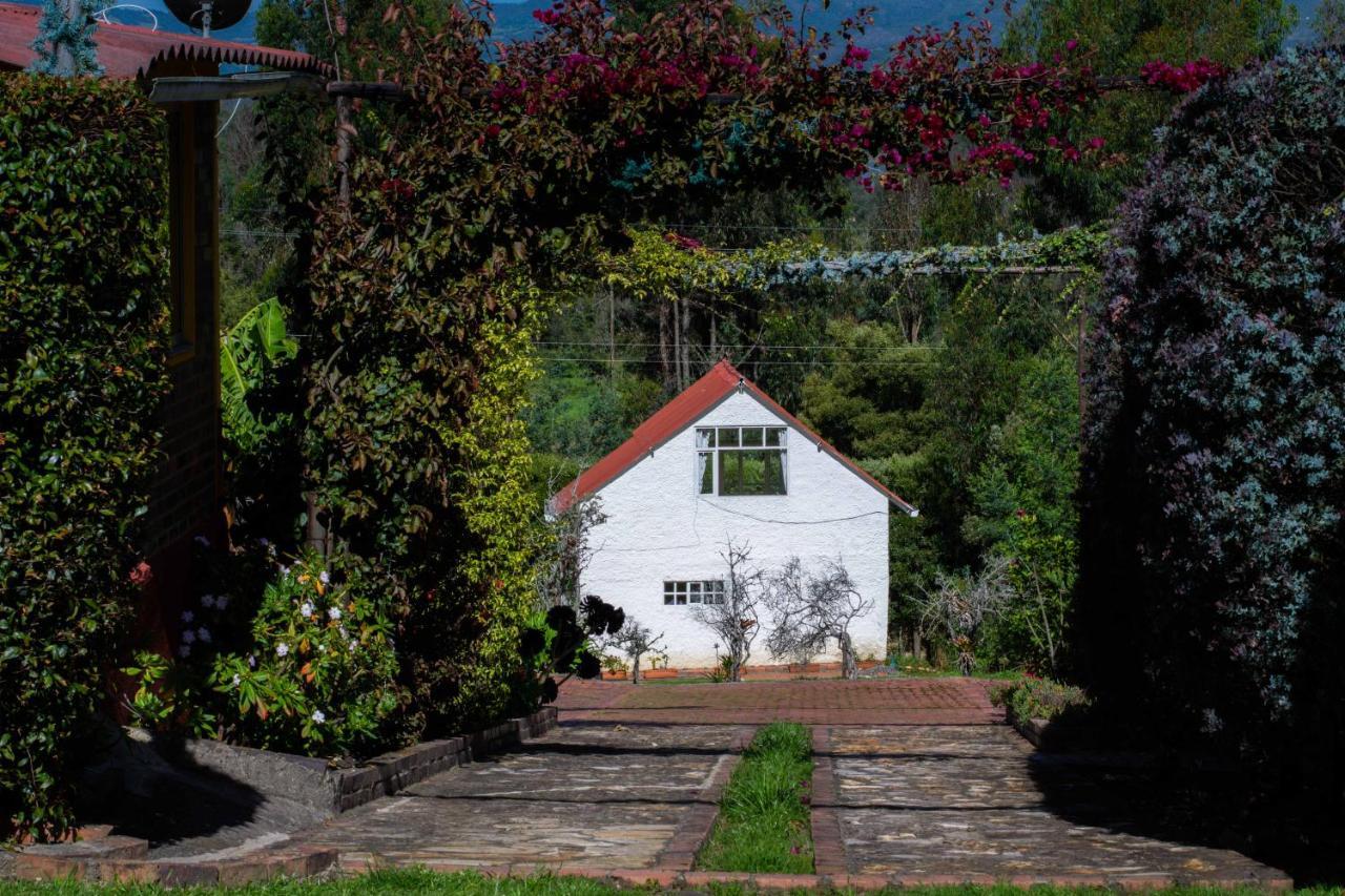 Villa Santa Helena Гуатавита Экстерьер фото